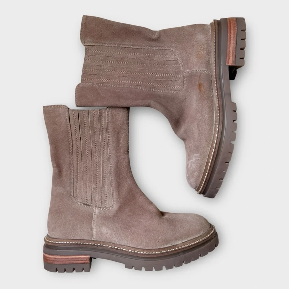 Seychelles “Cover Me Up” Chelsea Boot (Taupe Suede) – Size 7 NWOB